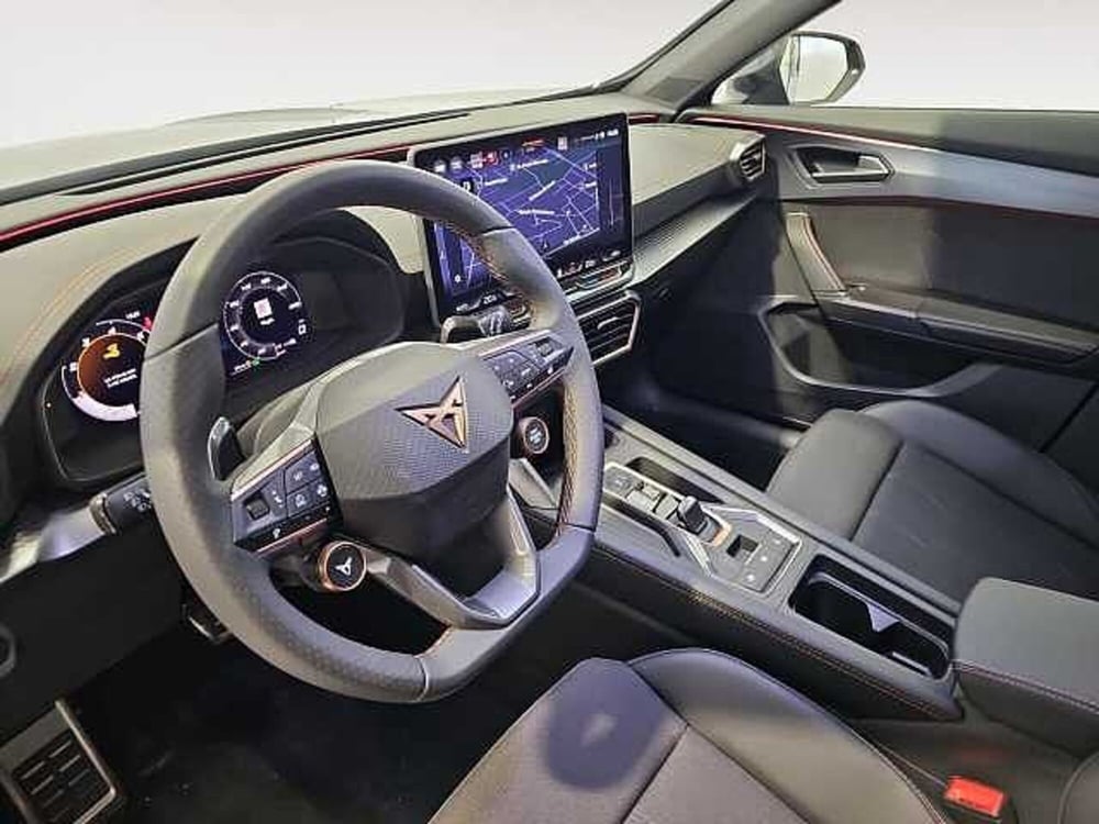 Cupra Formentor nuova a Lecco (11)