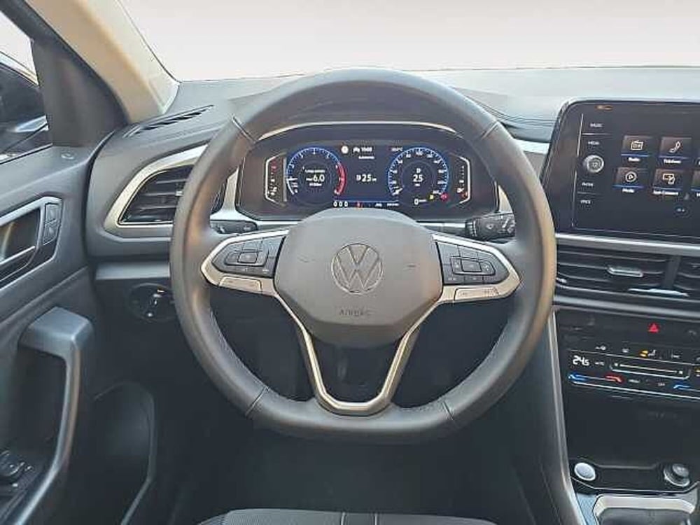 Volkswagen T-Roc usata a Lecco (11)