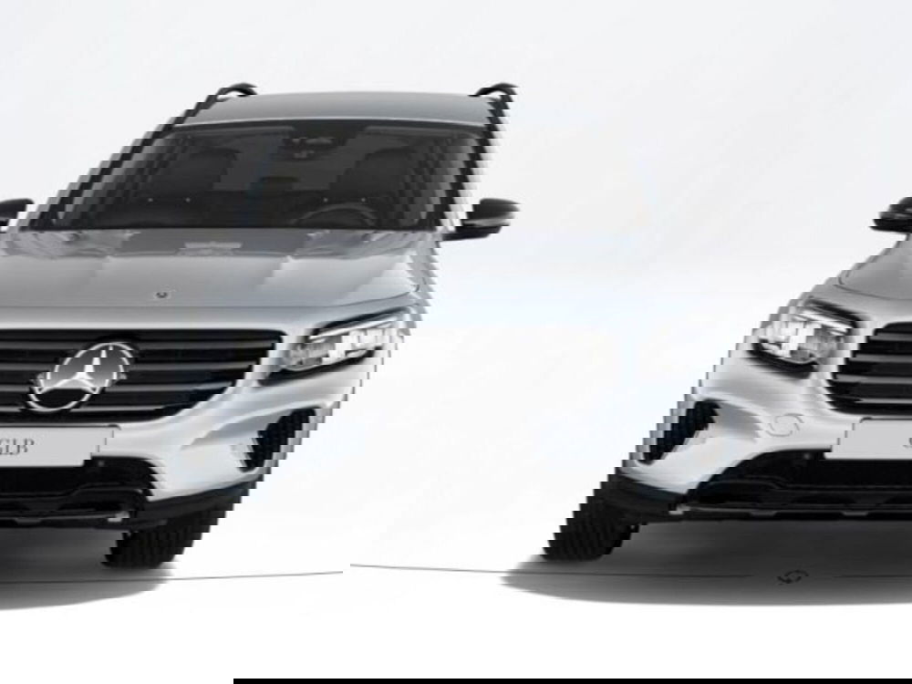 Mercedes-Benz GLB nuova a Verona (2)