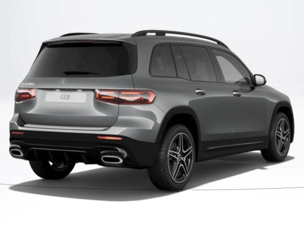 Mercedes-Benz GLB nuova a Verona (2)