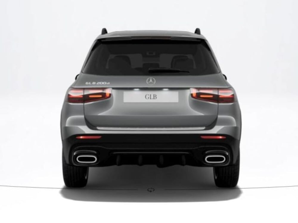 Mercedes-Benz GLB nuova a Verona (4)