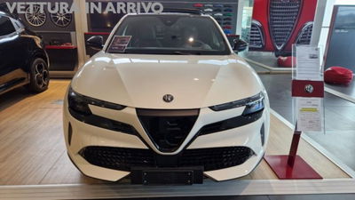 Alfa Romeo Junior elettrica Speciale 156cv nuova a Modena