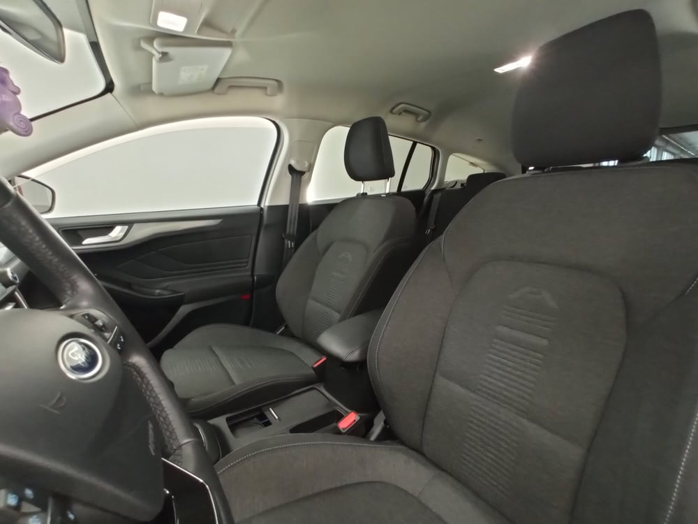 Ford Focus Station Wagon usata a Torino (17)