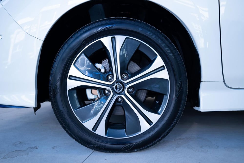 Nissan Leaf nuova a Torino (16)