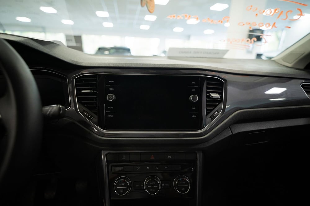 Volkswagen T-Roc usata a Torino (11)