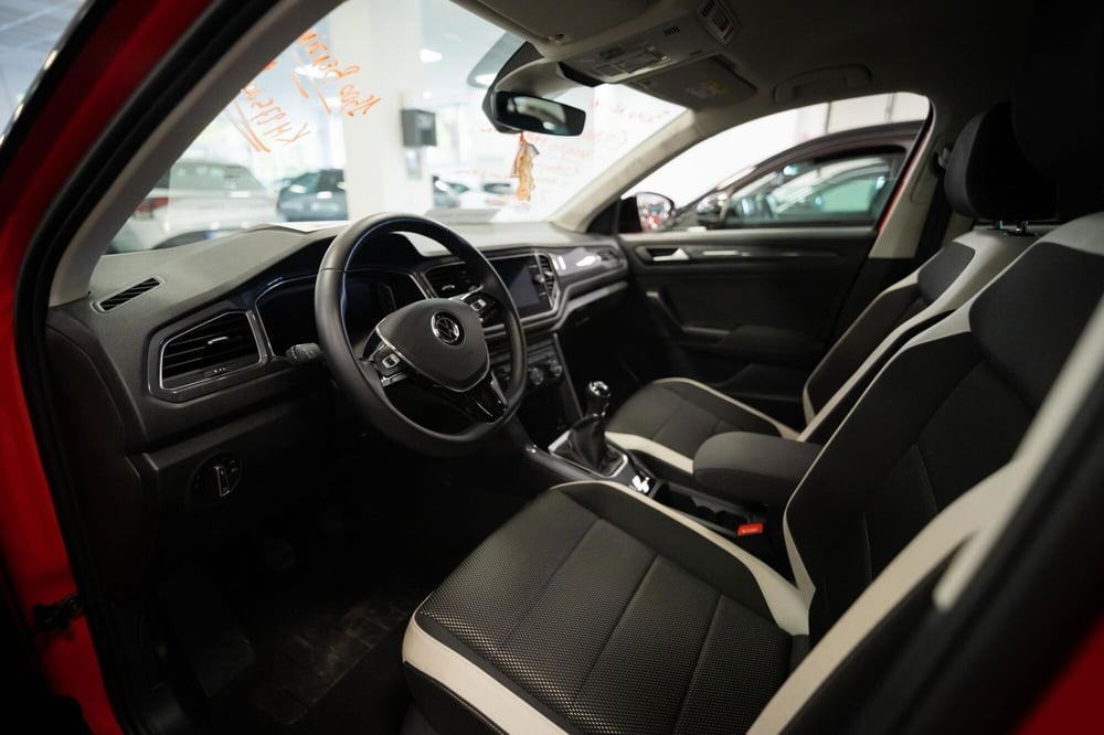 Volkswagen T-Roc usata a Torino (5)