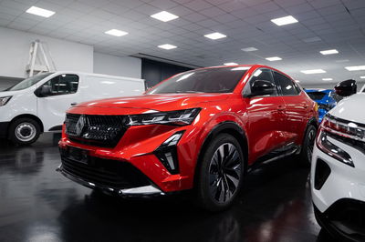 Renault Rafale 1.2 e-Tech full hybrid Techno 200cv auto nuova a Torino