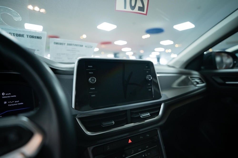 Volkswagen T-Roc usata a Torino (11)