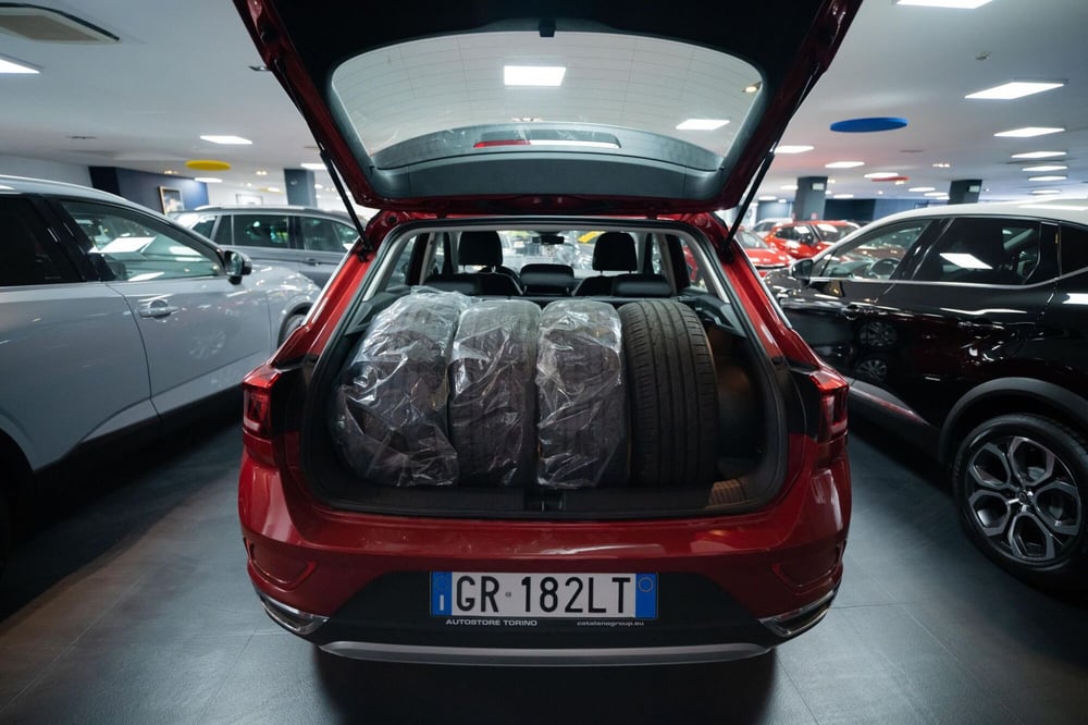 Volkswagen T-Roc usata a Torino (13)
