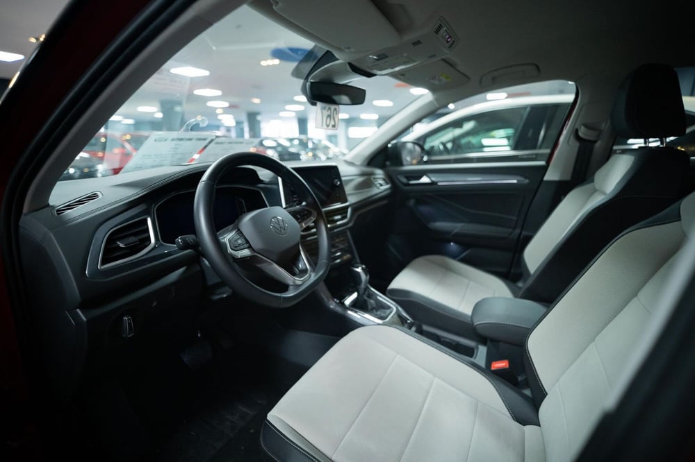 Volkswagen T-Roc usata a Torino (5)