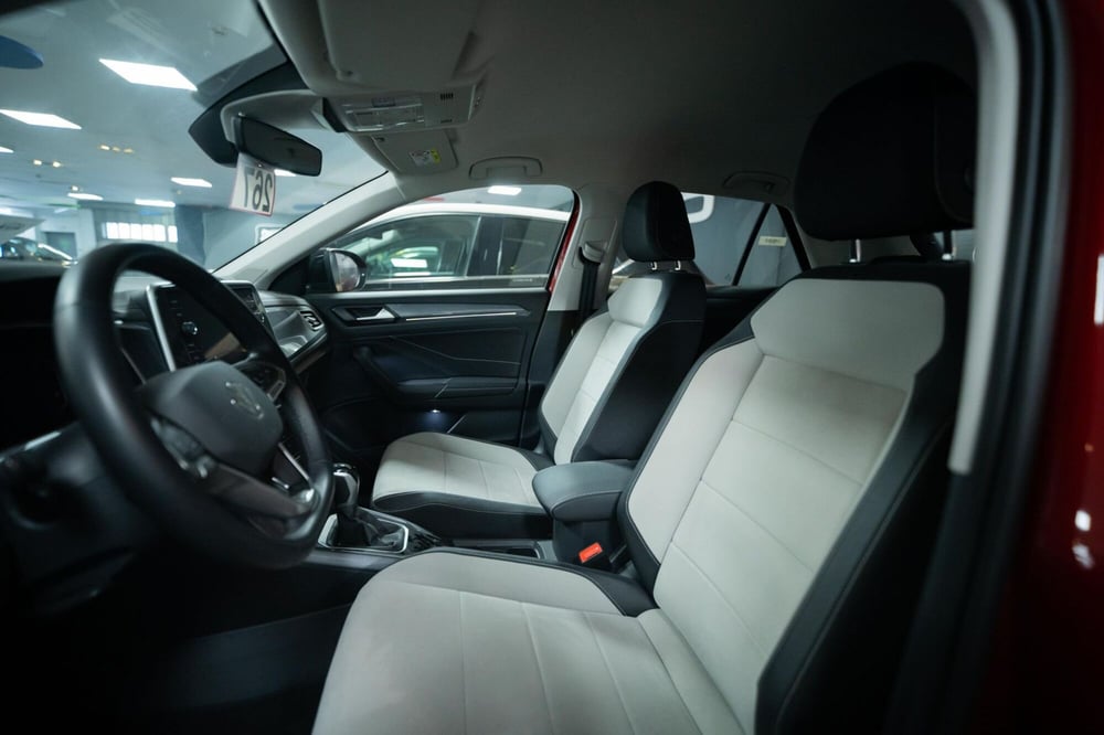 Volkswagen T-Roc usata a Torino (6)