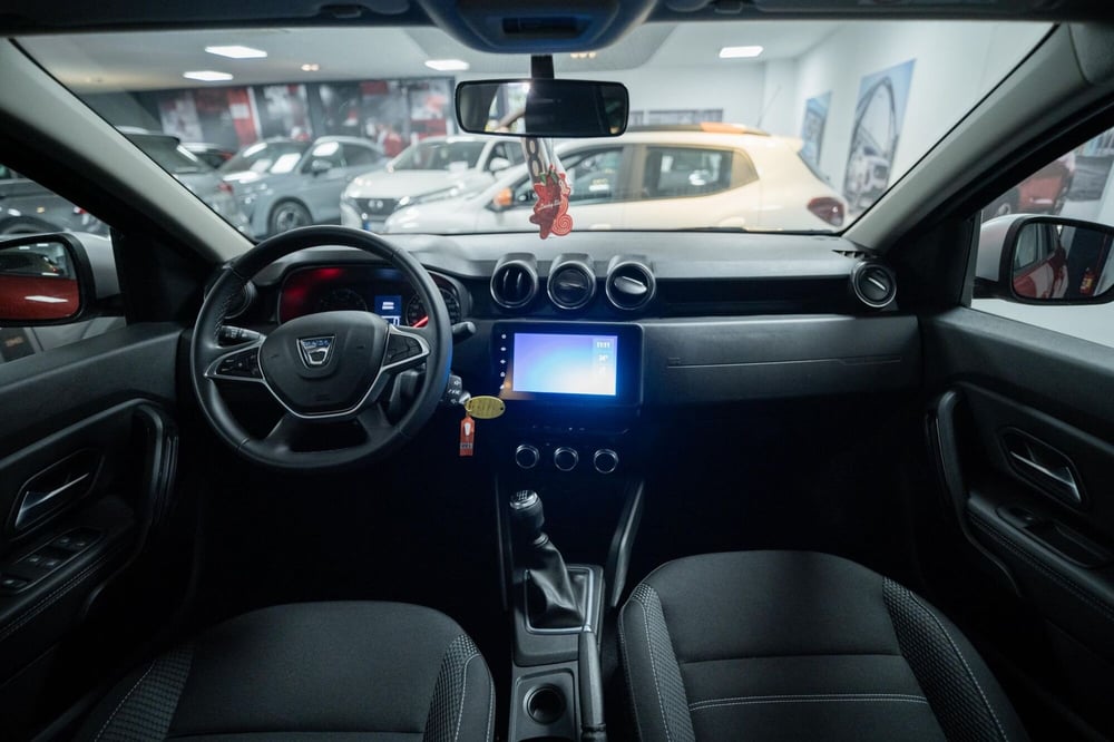 Dacia Duster usata a Torino (8)