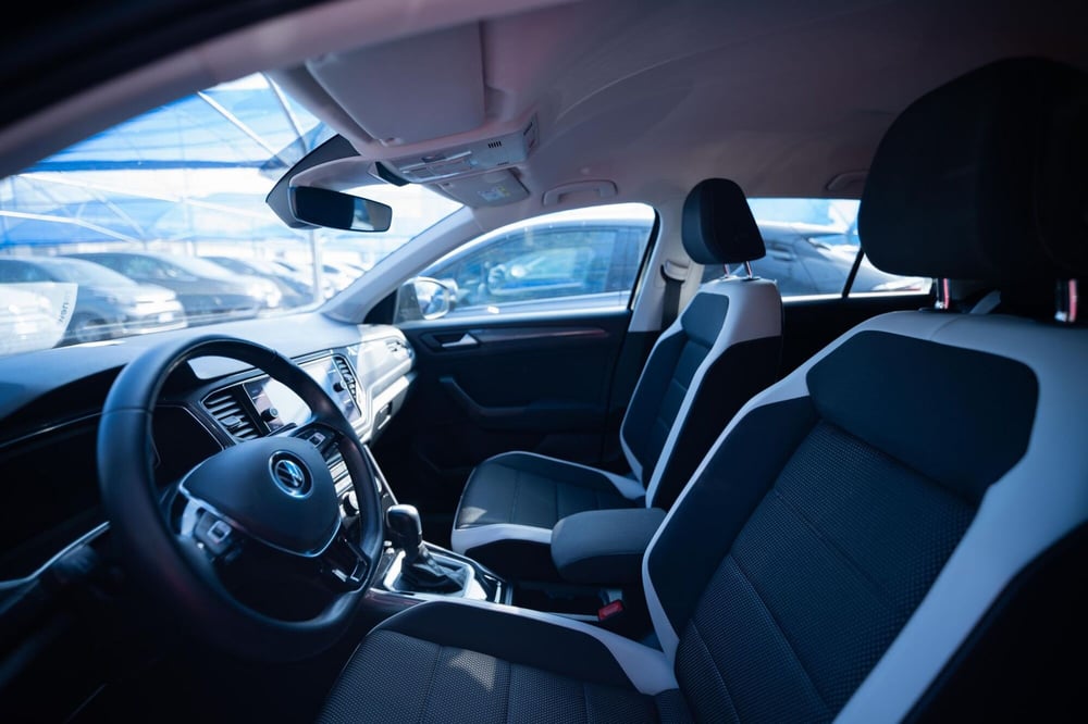 Volkswagen T-Roc usata a Torino (6)