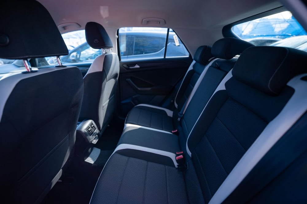 Volkswagen T-Roc usata a Torino (7)