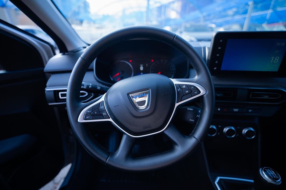 Dacia Sandero usata a Torino (10)