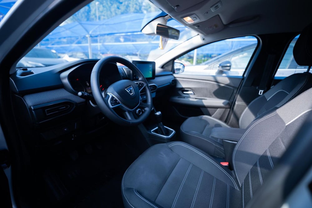 Dacia Sandero usata a Torino (5)
