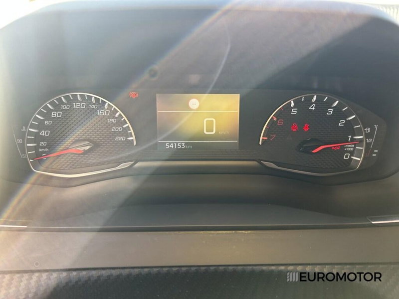 Peugeot 208 usata a Bari (15)