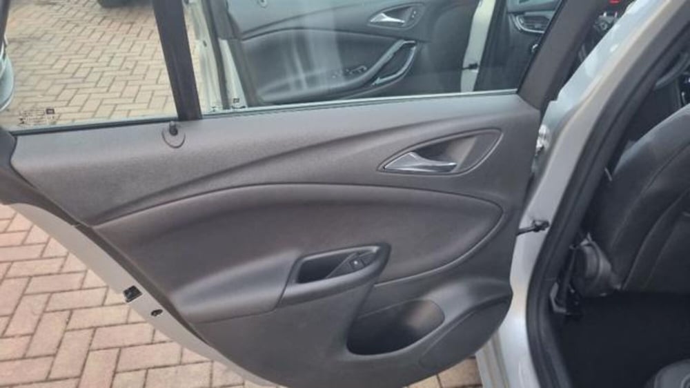 Opel Astra Station Wagon usata a Savona (17)