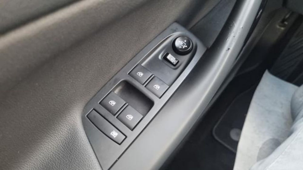 Opel Astra Station Wagon usata a Savona (8)