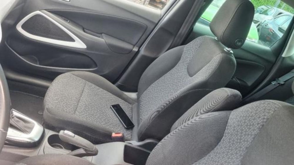 Opel Crossland usata a Savona (12)