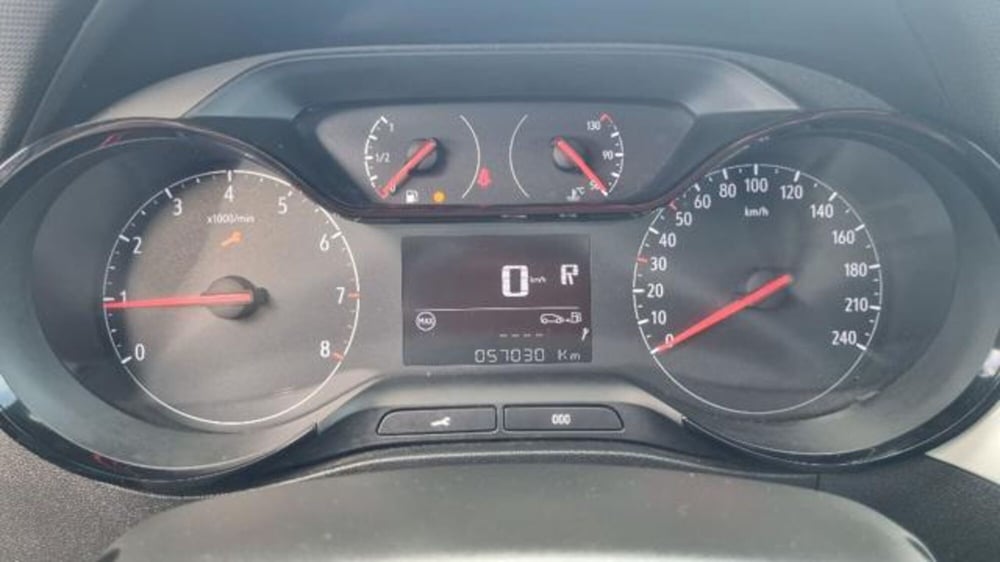 Opel Crossland usata a Savona (5)