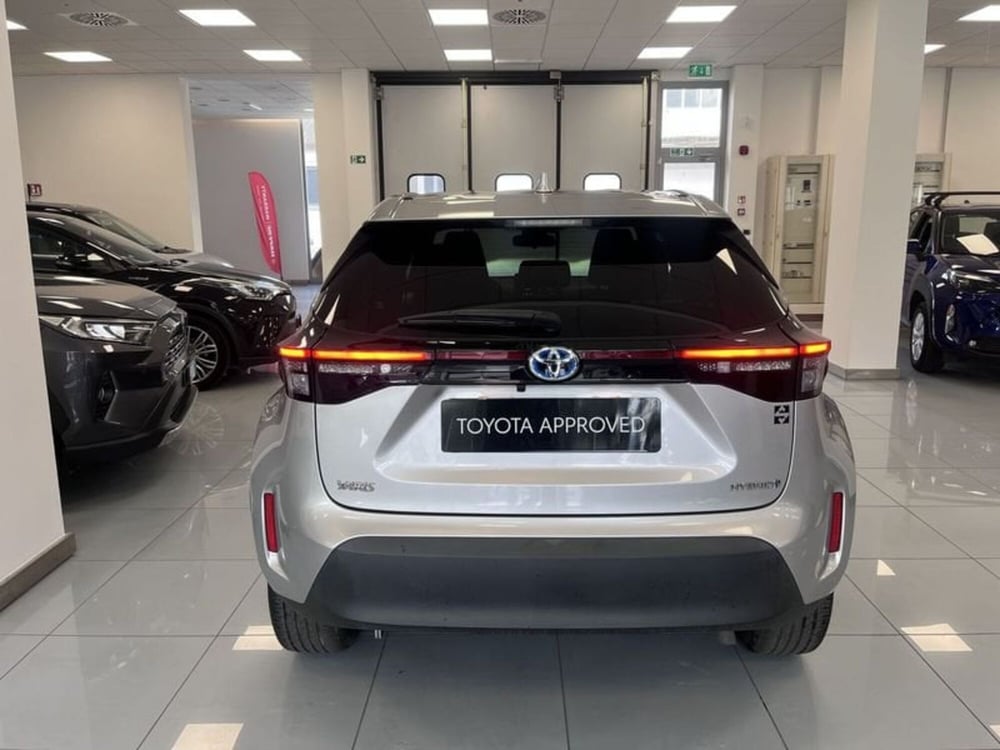 Toyota Yaris Cross usata a Prato (5)