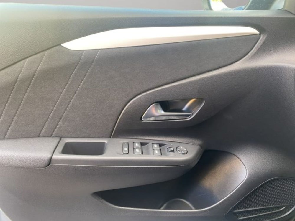 Opel Corsa nuova a Perugia (20)