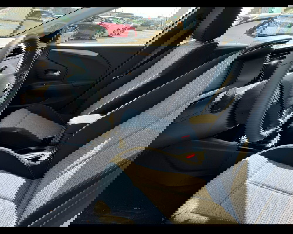 Opel Corsa nuova a Treviso (13)