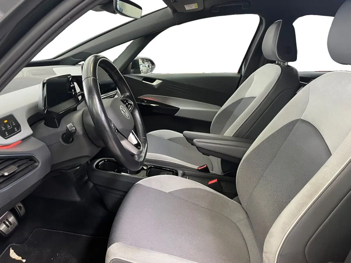 Volkswagen ID.3 nuova a Modena (9)