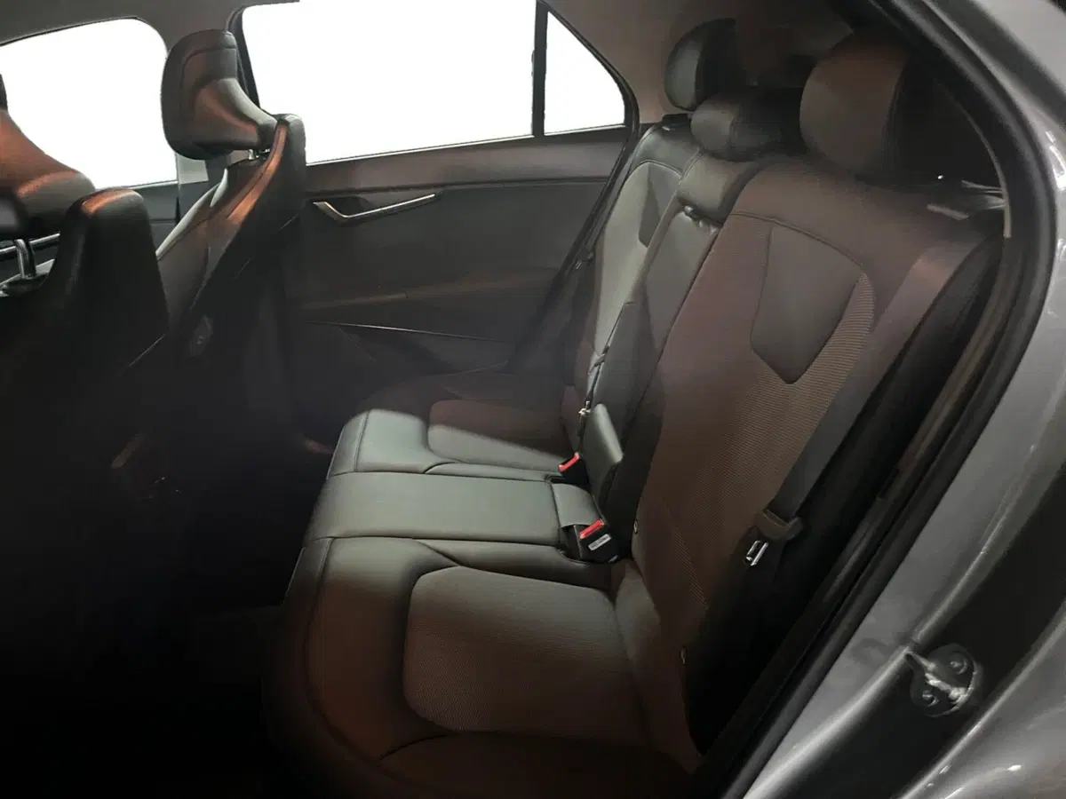 Kia Niro nuova a Modena (13)