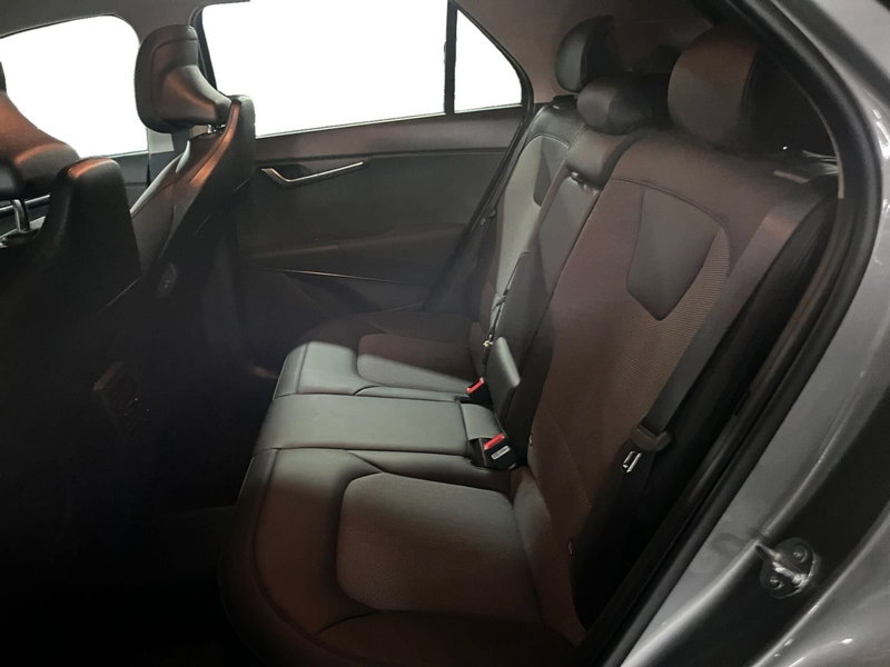 Kia Niro nuova a Modena (13)