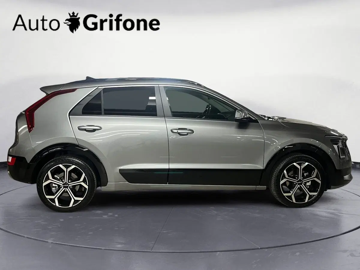 Kia Niro nuova a Modena (6)