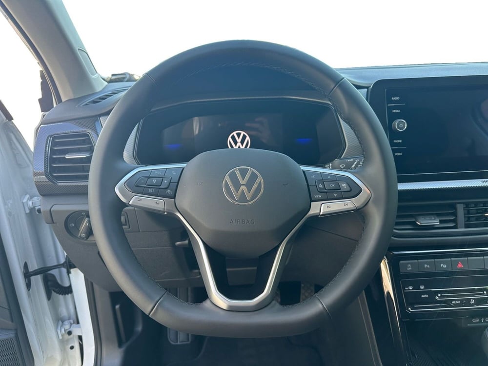 Volkswagen T-Cross nuova a Modena (12)