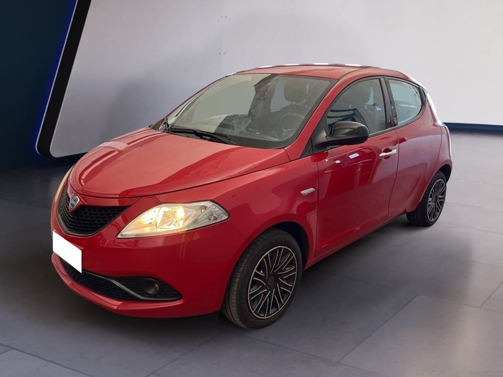 Lancia Ypsilon usata a Torino (2)