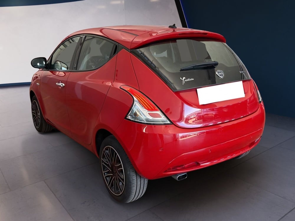 Lancia Ypsilon usata a Torino (6)
