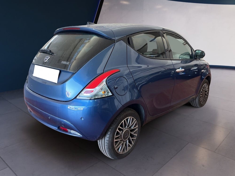 Lancia Ypsilon usata a Torino (4)