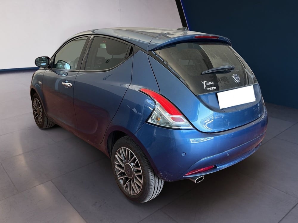 Lancia Ypsilon usata a Torino (6)