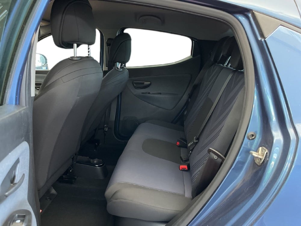 Lancia Ypsilon usata a Torino (8)