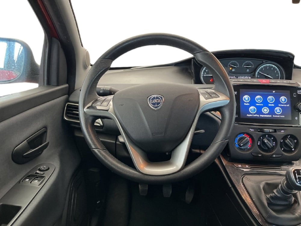 Lancia Ypsilon usata a Torino (11)