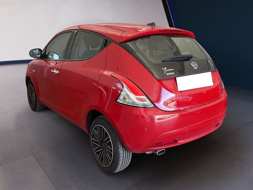 Lancia Ypsilon usata a Torino (6)
