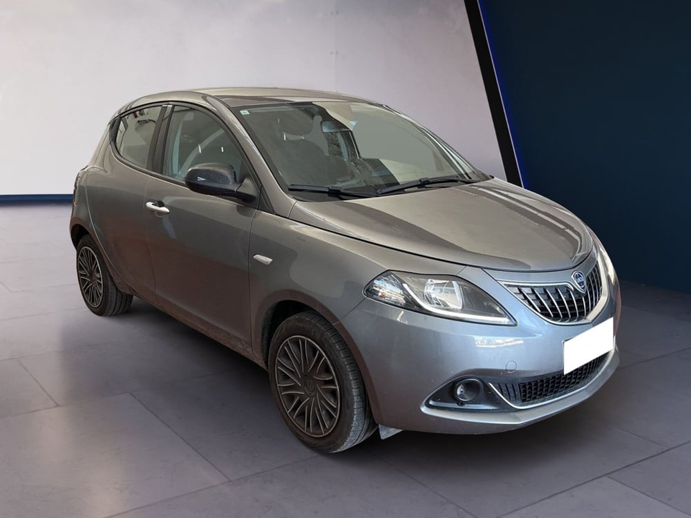 Lancia Ypsilon usata a Torino (2)
