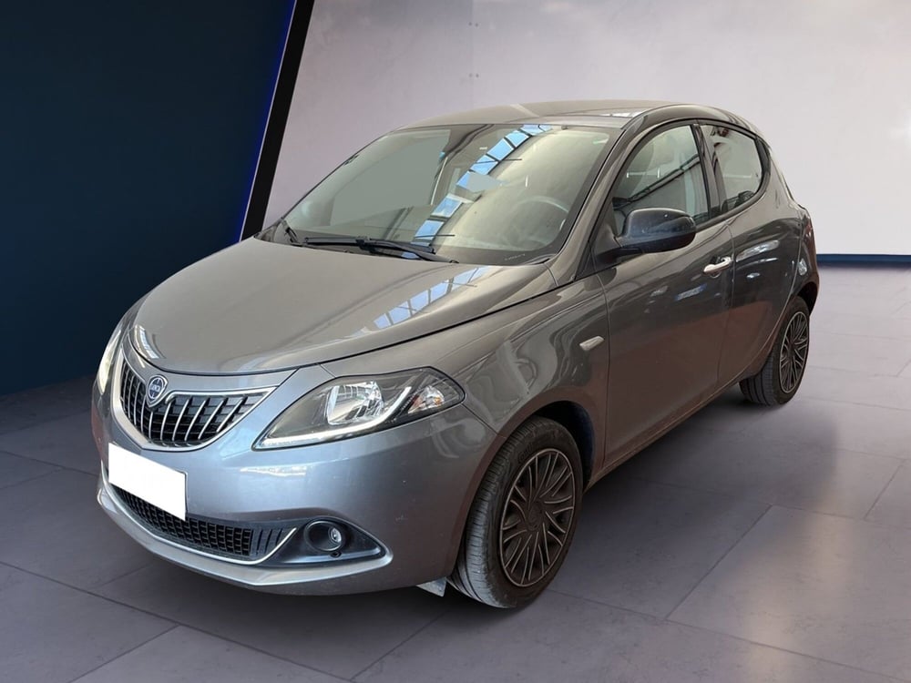 Lancia Ypsilon usata a Torino (3)