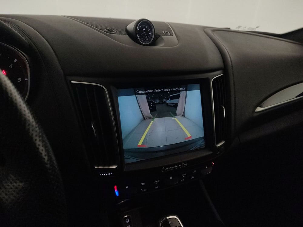 Maserati Levante usata a Alessandria (13)