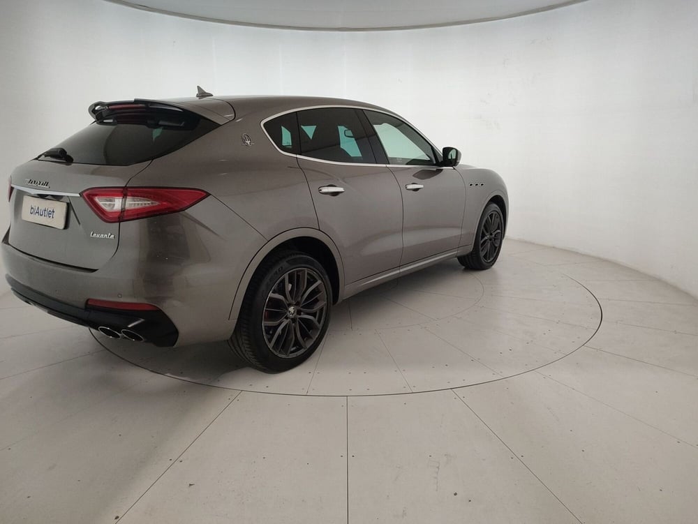 Maserati Levante usata a Alessandria (4)