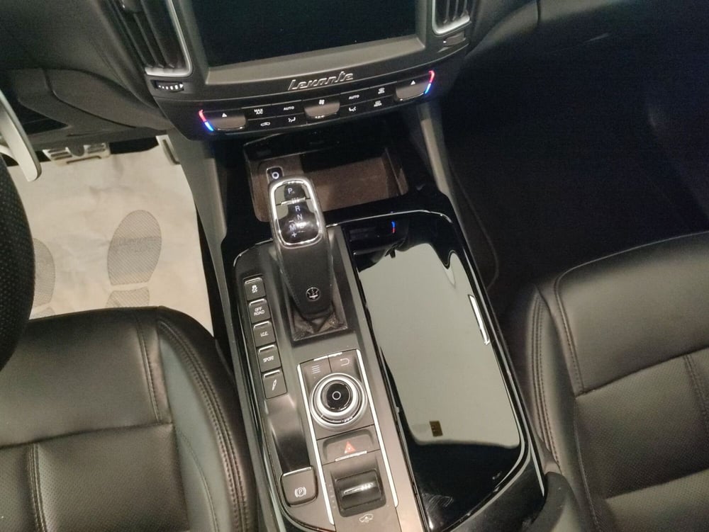 Maserati Levante usata a Alessandria (9)