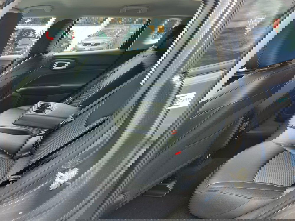 Jeep Compass nuova a Milano (14)