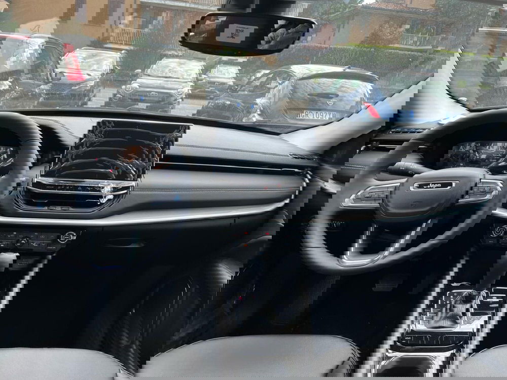 Jeep Compass nuova a Milano (16)