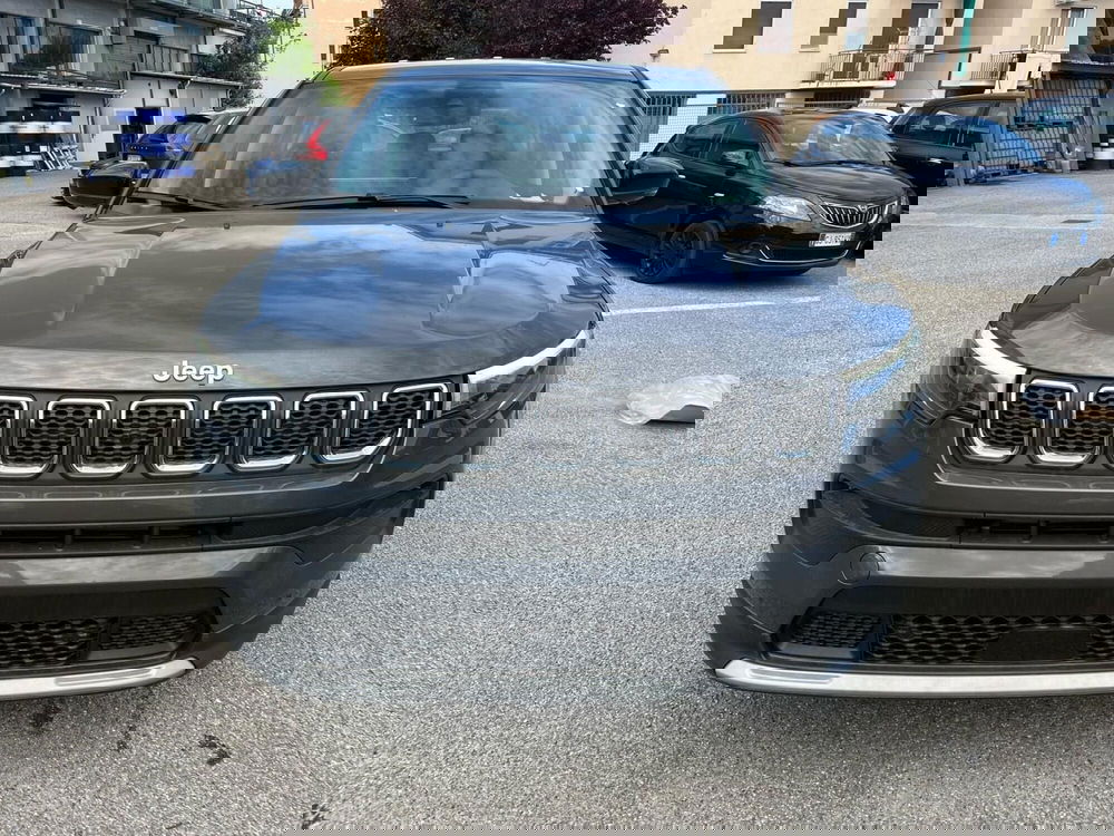 Jeep Compass nuova a Milano (2)