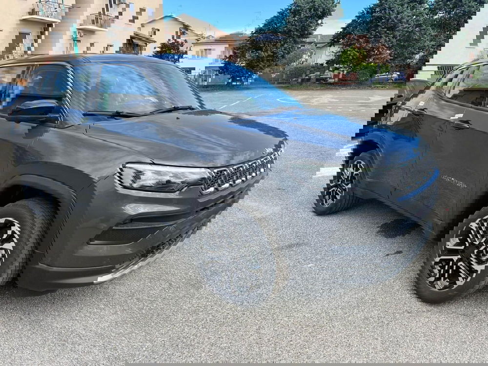 Jeep Compass nuova a Milano (3)