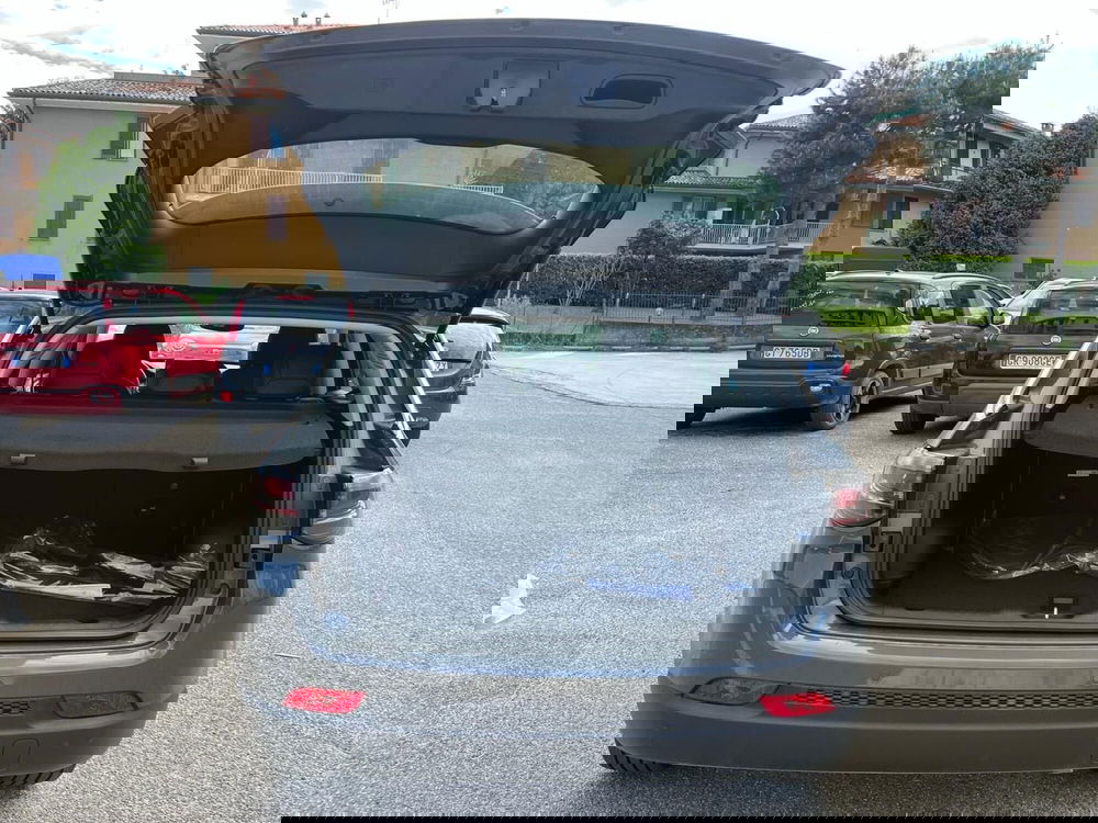 Jeep Compass nuova a Milano (9)